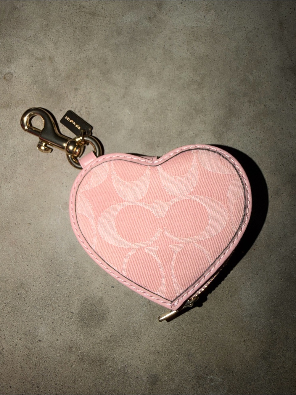 Coach Pink Heart-Shaped Key & Coin Pouch with Gold Hardware - Picture 2 of 3